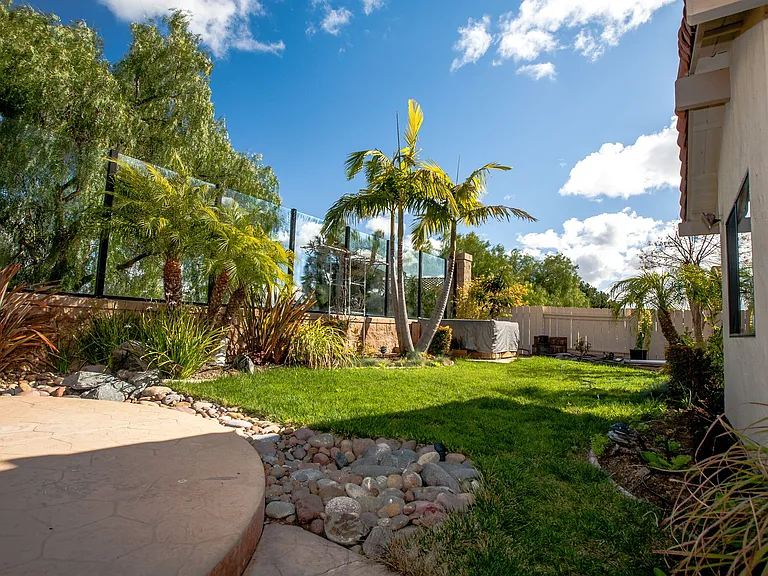 15981 Lofty Trail Dr — Photo 20