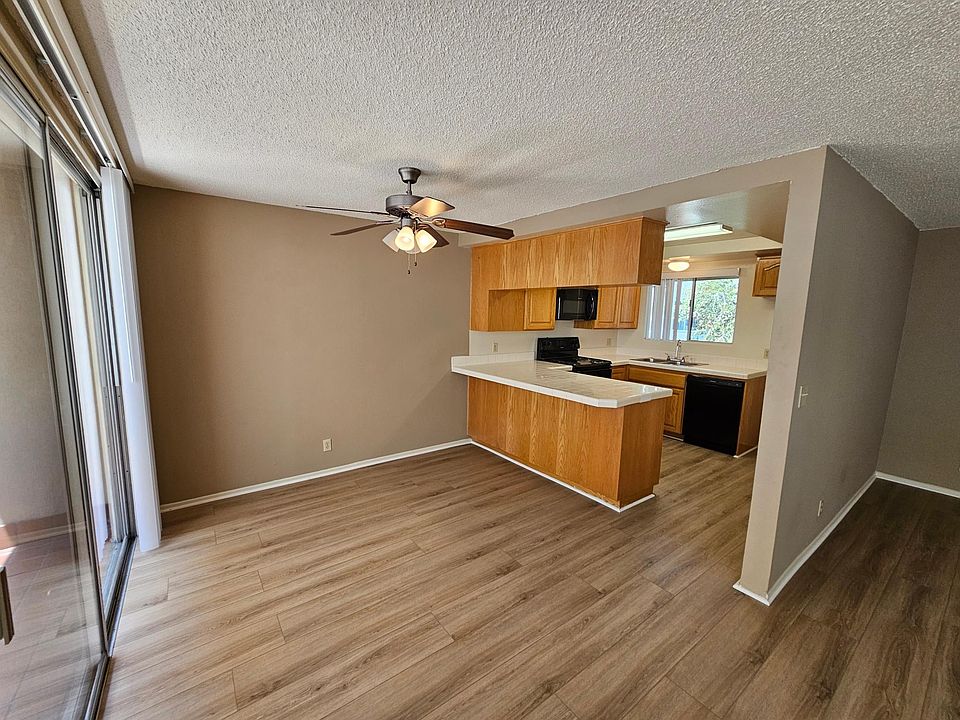 Dining & Kitchen (paito slider & Kitchen window)