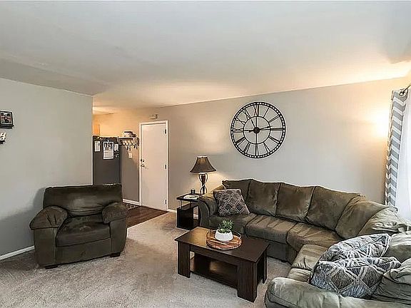 2nd image of 603 6th Street Pl