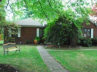 1091 Carmont Dr, Saegertown, PA 16335