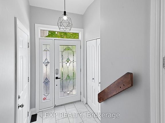 5th image of 2608 Raymond St