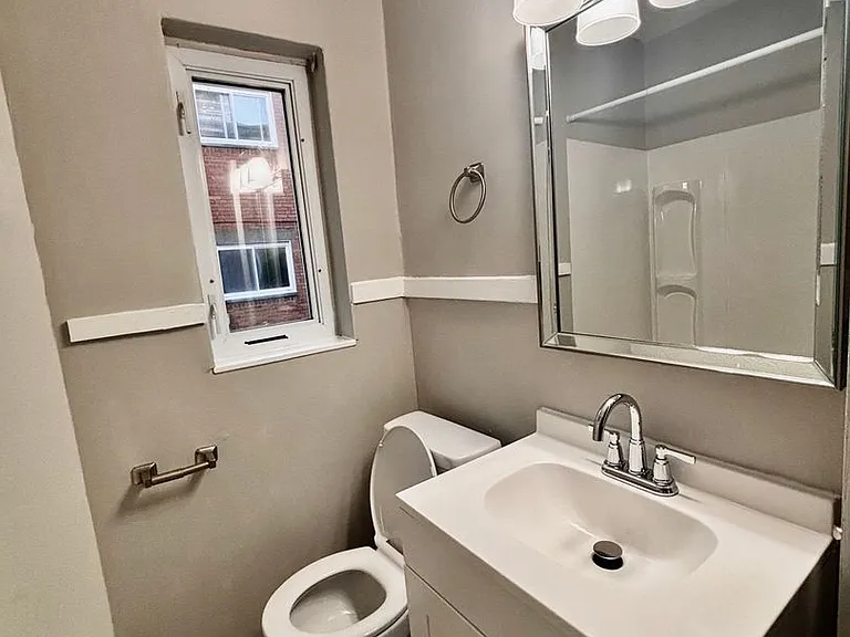 555 Hadley Avenue — Photo 17