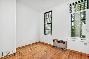 Rented by Rennit Inc.