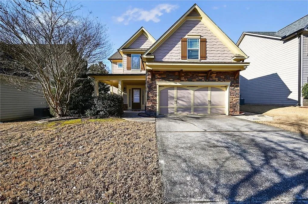 4 bed, 2.5 bath, 2186 sqft, $2,640 — Photo 1