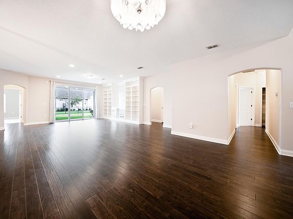5th image of 32 Carnauba Way