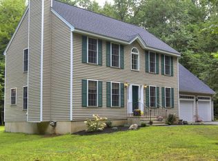 37 Emerald Dr, Danville, NH 03819