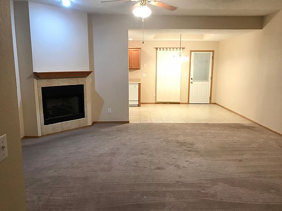Living room with gas fireplace