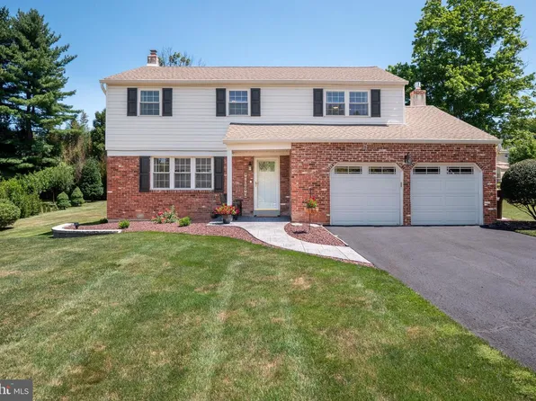 921 Patriot Dr, Lansdale, PA 19446