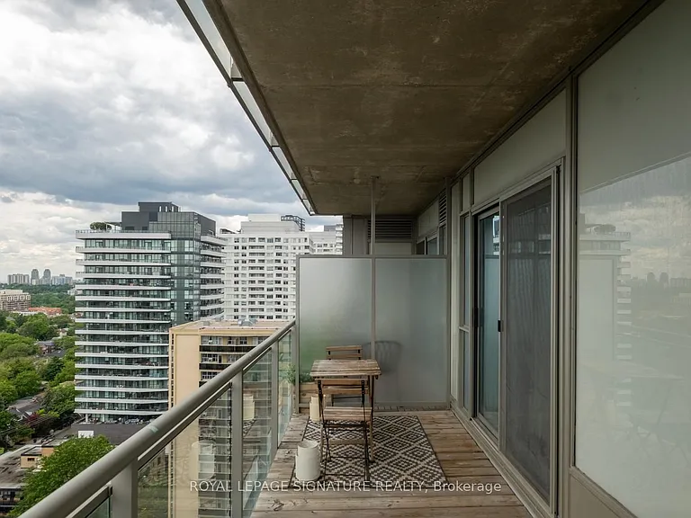 83 Redpath Ave #1706 — Photo 21
