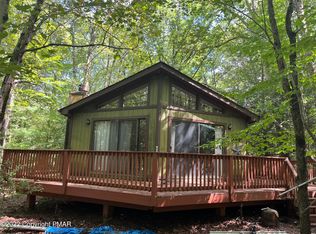 73 Dryden Dr, Albrightsville, PA 18210