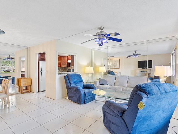 2nd image of 228 Ventnor Q