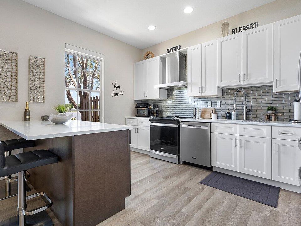 1st image of 6877 Julia Gardens Drive