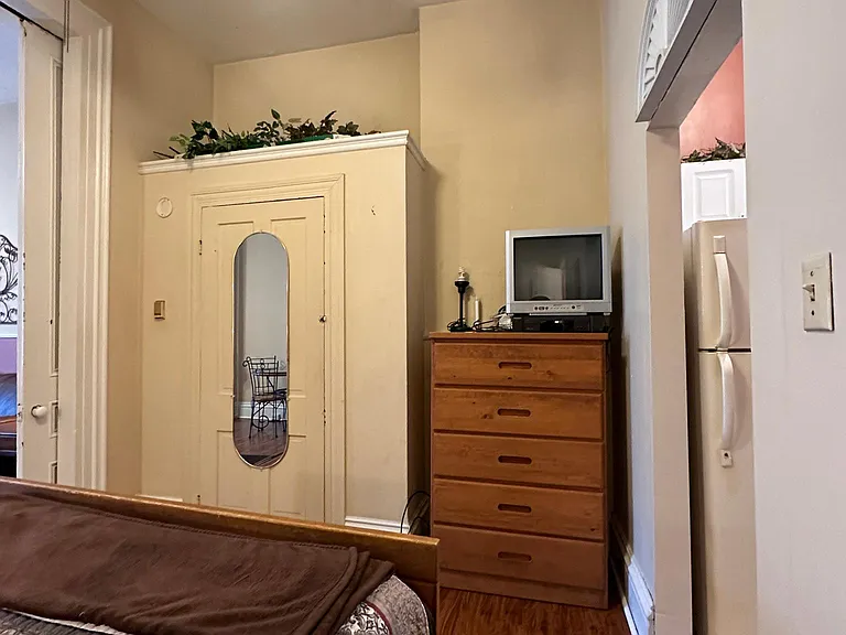 826 Main St #1 — Photo 16
