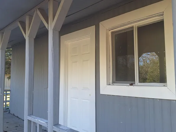 23329 Live Oak Dr, Mineola, TX 75773