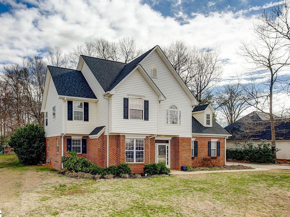 1st image of 415 Scenic Oak Dr