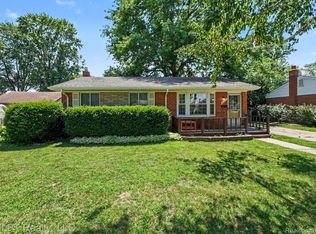 32205 John Hauk St, Garden City, MI 48135