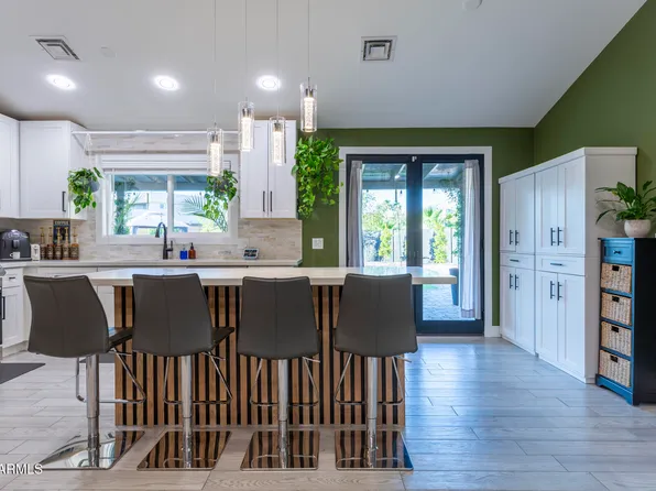 6426 W AIRE LIBRE Avenue, Glendale, AZ 85306
