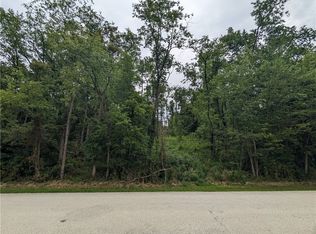 4 Virginia Dr, Donora, PA