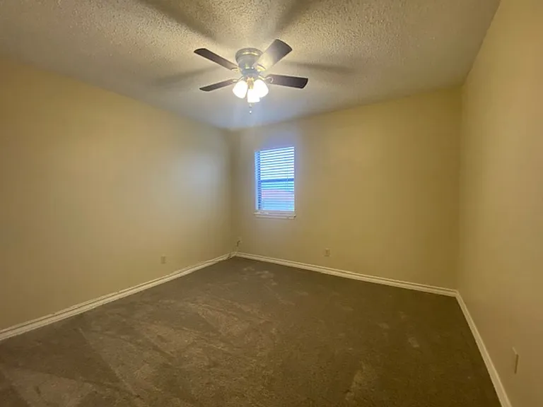 13913 Dasmarinas Dr — Photo 12