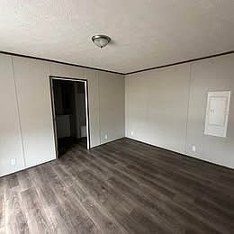 4th image of 233B Birdsall Dr N #B