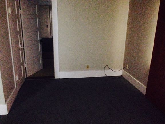3rd image of 209 W Magnolia St