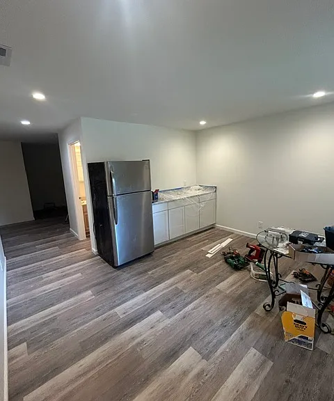 downstairs kitchenette and dining area