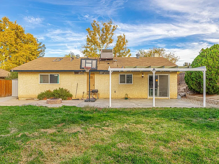 43827 Lively Ave — Photo 7