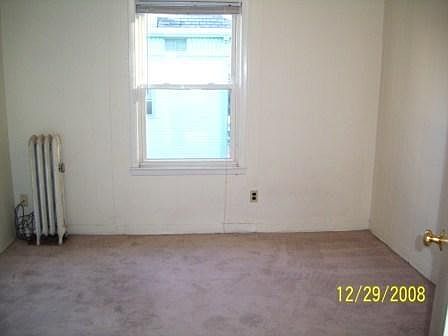 FRONT BED ROOM