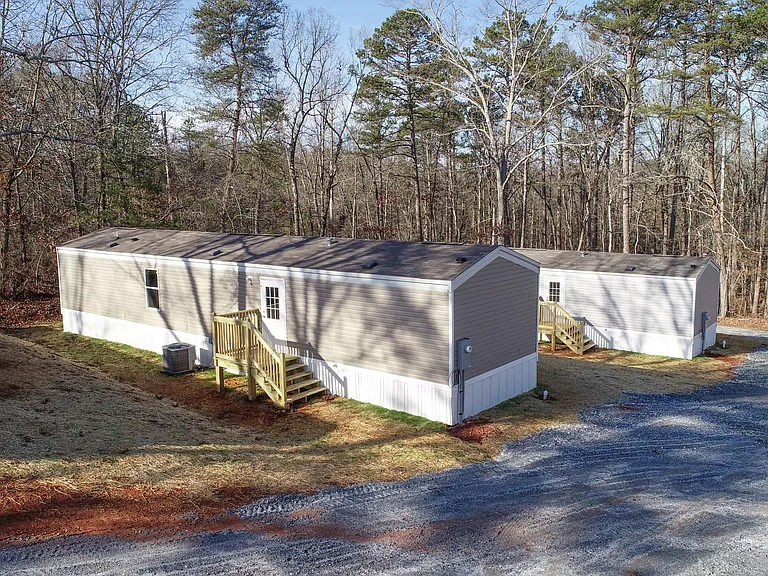 200 Boardwalk Dr — Photo 4