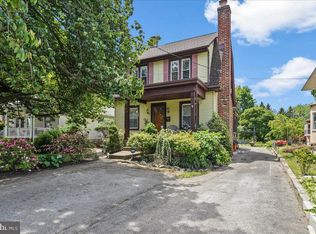 654 S Oak Ave, Secane, PA 19018