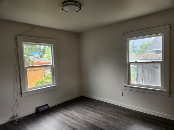 3rd image of 3123 N 9th St