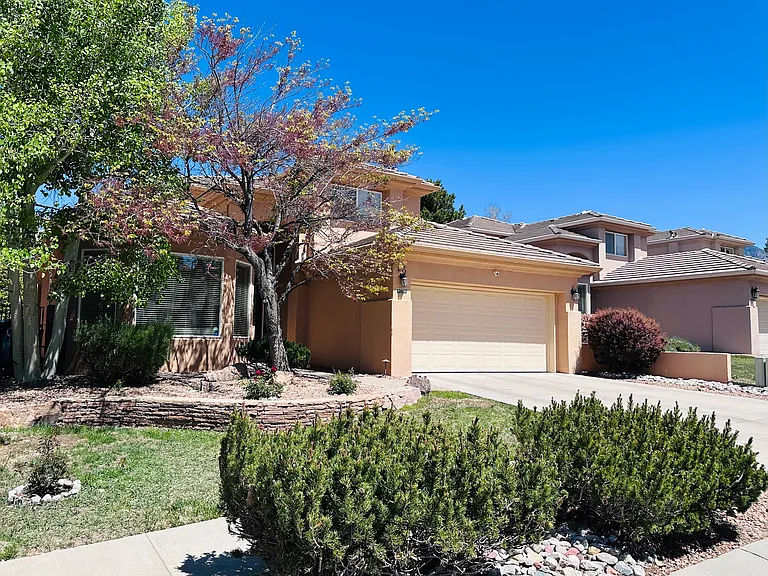12607 Desert Marigold Ln NE — Photo 2
