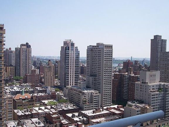 4th image of 404 E 79th St APT 30C