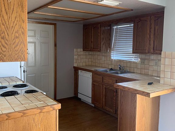 3rd image of 3741 Chiricahua Dr