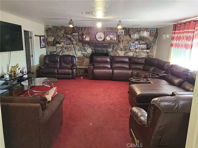 11685 Holmes Ave — Photo 17
