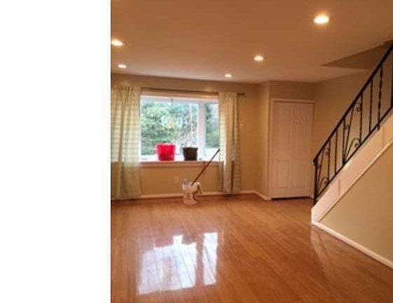 4th image of 9954 Jeanes St