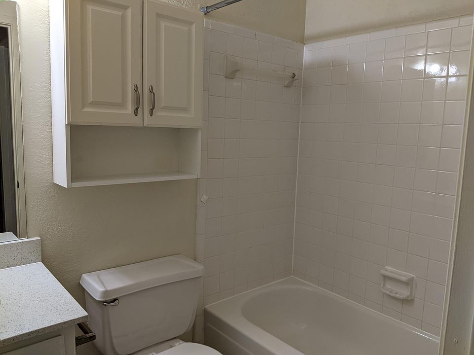 1st image of 4222 Wingrove Dr