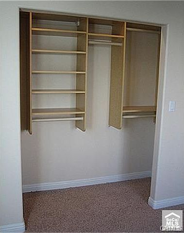 bedroom closet organizer