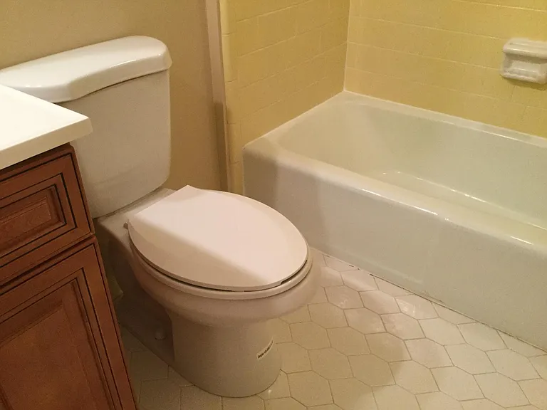 455 Mall Blvd — Photo 10