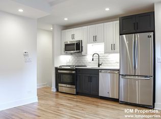 1620 W Belle Plaine Ave #1A, Chicago, IL 60613