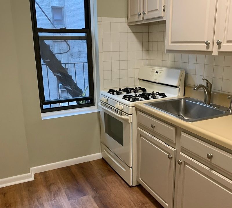 1st image of 164 E 33rd St #12