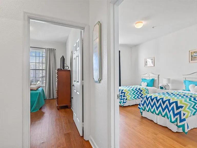 2310 Silver Palm Dr #201 — Photo 19
