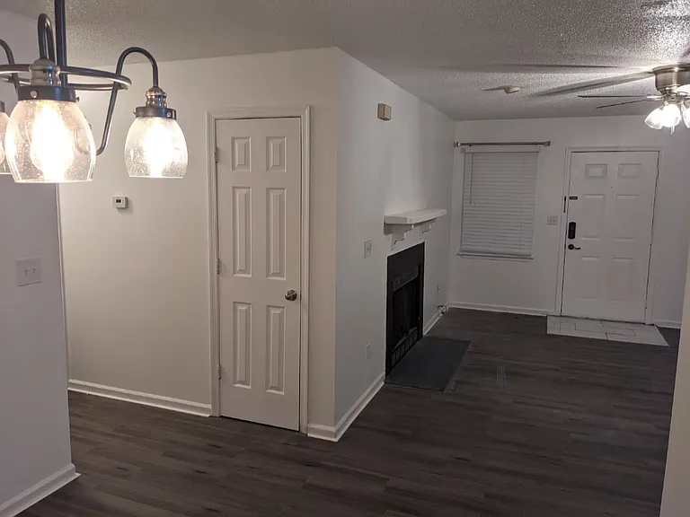 4300 Beasley Ct #4300 — Photo 2