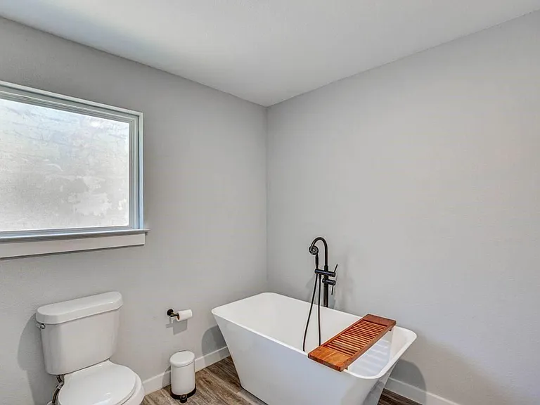 5248 Sam Houston Dr — Photo 14