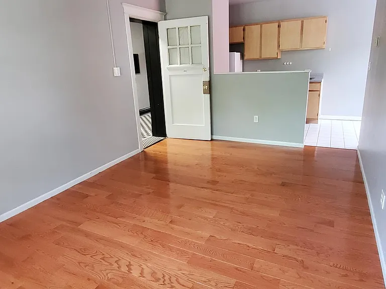 4433 Pershing Ave — Photo 4