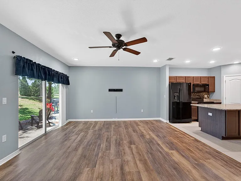 3842 Hampstead Ln — Photo 24