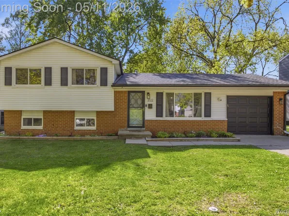 1722 Stephens Dr, Ypsilanti, MI 48198