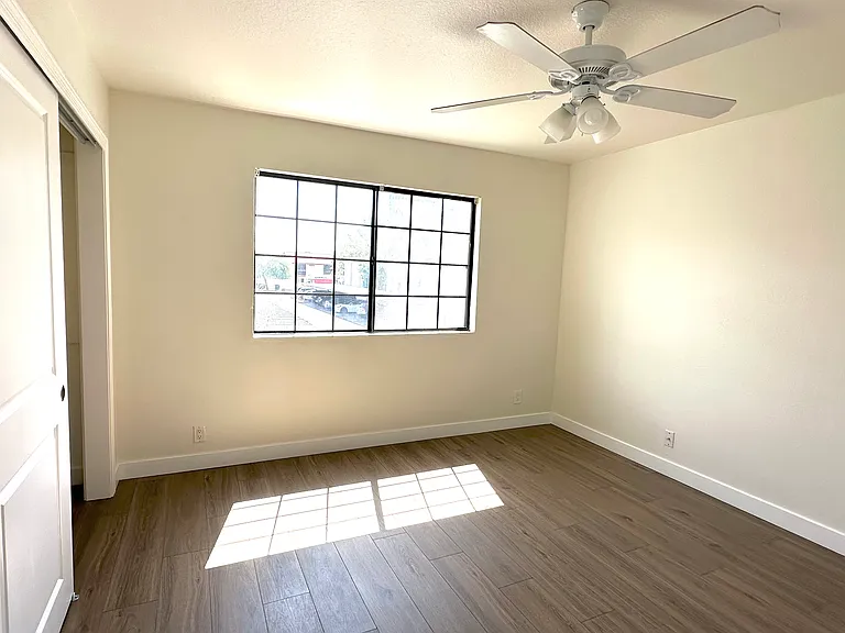 15402 N 28th St #222 — Photo 9
