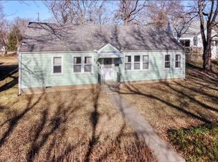 1504 W Sheley Rd, Independence, MO 64052