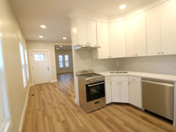 4 Mary St, Shelton, CT 06484